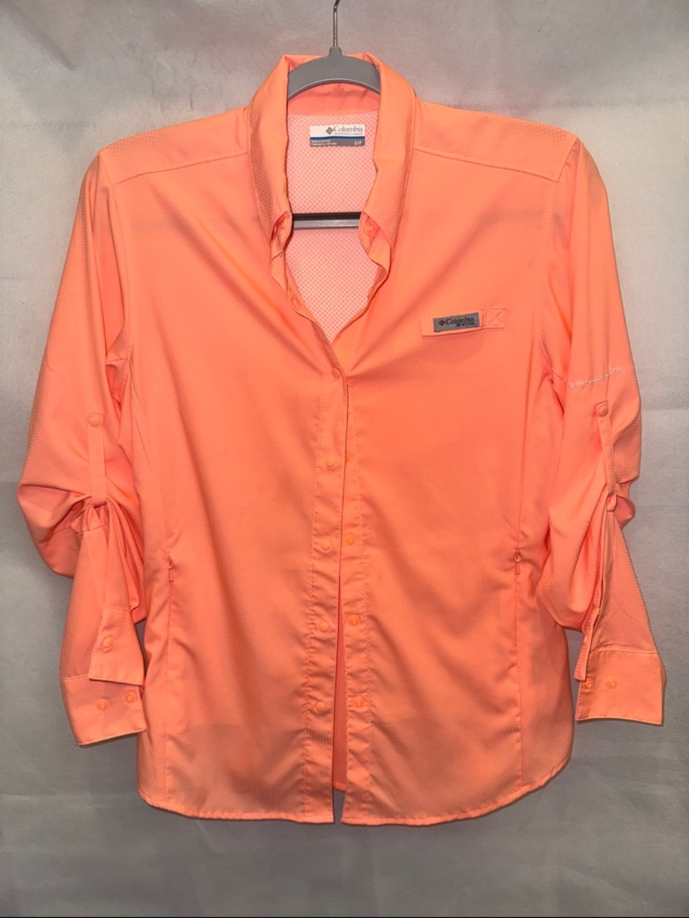 Columbia Pink/Coral Button-Front Lightweight Shirt